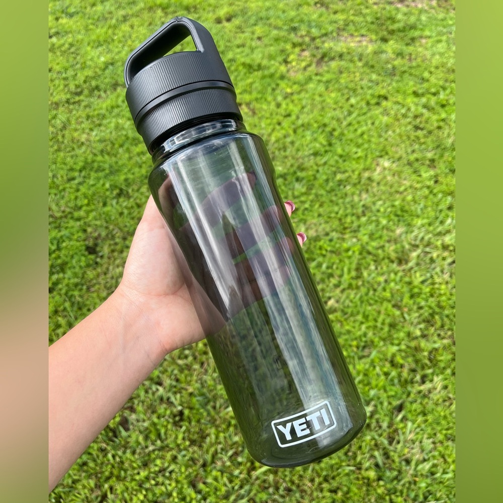 Yeti yonder bottle
